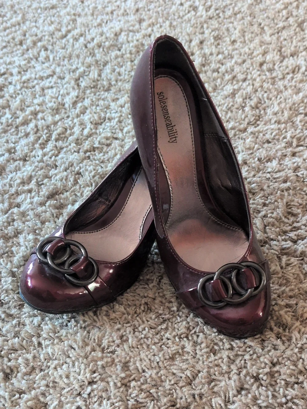 Solesensitivity Women's Patent Ballet Flats in Burgundy